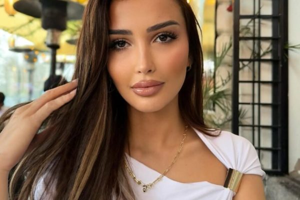 Një falënderim i përjetshëm, Xheneta bën dicka që asnjë nuse sja ka bërë njerkës