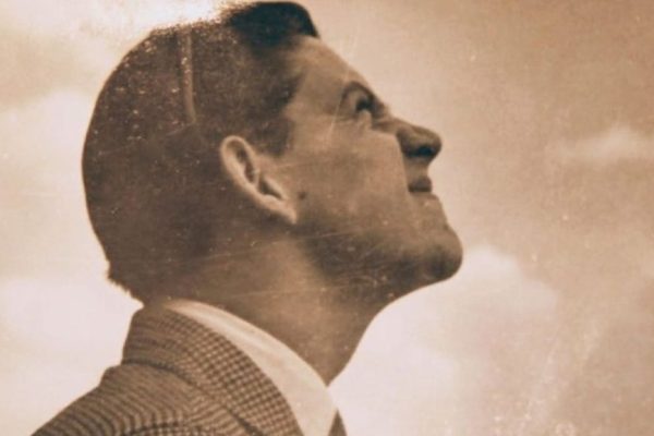 Një jetë kushtuar artit, kush ishte regjisori Piro Milkani/ Nga “Mosmirënjohja” tek “Zonja nga Qyteti” dhe “Trishtimi i zonjës Shnajder”