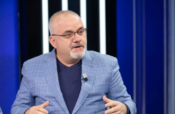 Fituan me 83 mandate! Artan Hoxha: B*ndat sdo jene me ‘tr*fikante’, eshte vendosur qe te