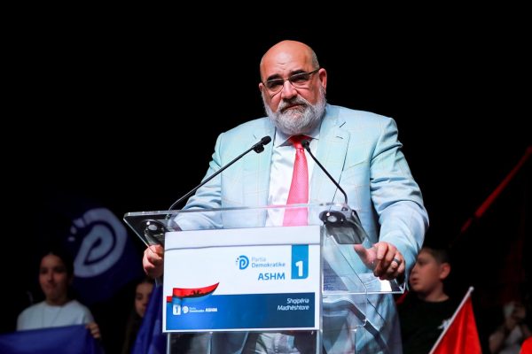 E fundit! Chris LaCivita tr*ndit me reagimin, nxjerr videon e forte: Ja si po vj*dh votat Partia Socialiste