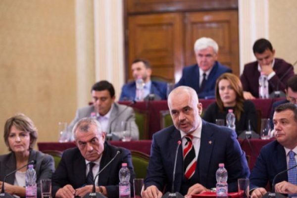 Cahet Partia?!! Deputeti i Ps i gatshëm të dëshmoje, ja kush janë ‘kokat’ që i fituan zgjedhjet Ramës (video)