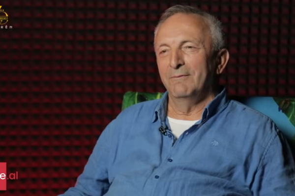 Pse bëjnë s*ks shqiptarët! Profesori Edmond Dragoti i zbulon detajet int*me Mira Kazhanit (Video)