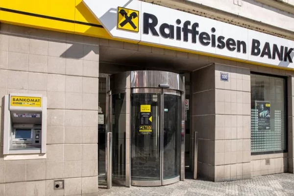 Kush është milioneri shqiptar që i bëri “gol” 4 milionë euro Raiffeisen, banka në al*rm