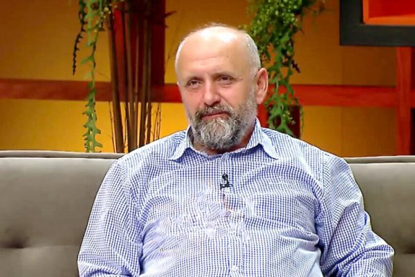 Edi Rama dhe Sali Berisha do të bien pas 2025, Alfred Cako tr*ndit: Do përmb*set e sistemit i vjetër, ja cfare po vjen