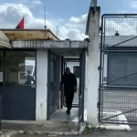 Tr*gjike! Gjendet i vd*kur në b*rg milioneri i famshëm që u arr8stua në Shqipëri