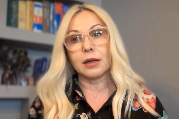 Astologia e njohur bënë parashikimin e bujshëm ‘Një kryeministër i ri do të vij…’/ Ja kur pritet të ndodh