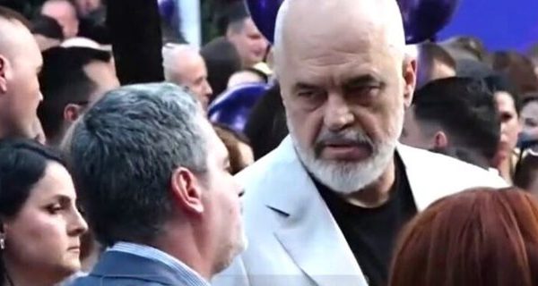 Çfarë diskutoi Rama me kryebashkiakun e Vlorës? Dalin detajet e bisedës së tensionuar…(Video)
