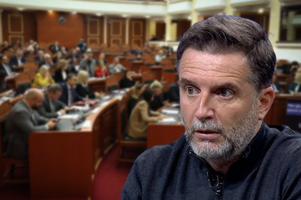 E papritur! Me firmë të Spiropalit, deputeti Erjon Brace kalon ne grupin Parlamentar te Sali Berishes