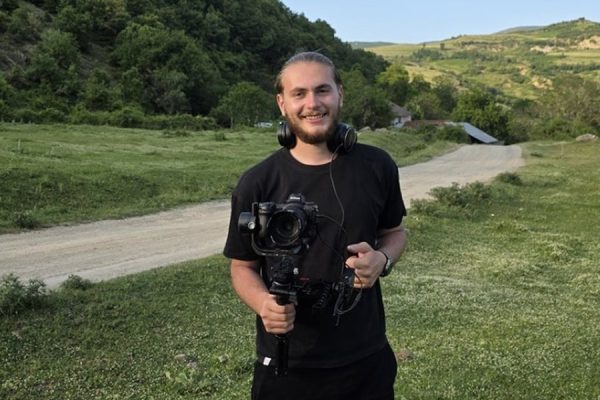 I biri u iku në lule të rinisë! Prindërit e Guido Dervishllarit ne hall te madh, e trishte cpo u ndodh tani, kerkojne ndihme nga shqiptaret