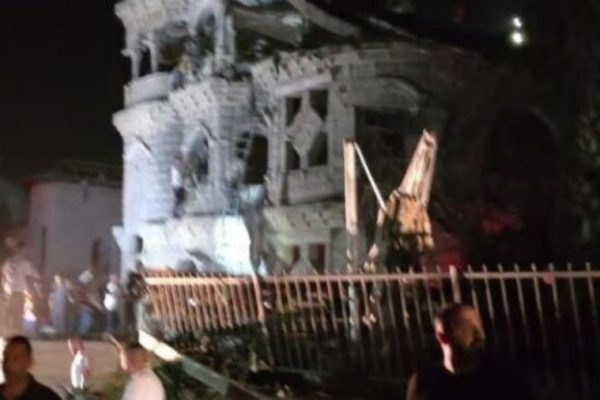 Raketat iraniane g*dasin shtepi! Ja cfare po i ben Irani