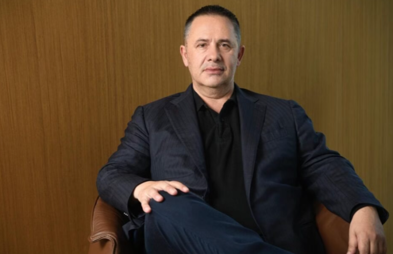 Po shet bizneset e fuqishme! Dalin arsyet, ja pse Samir Mane po largohet nga Shqiperia