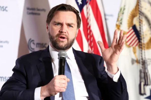 Te ‘rr*hin’ e nuk bën dot fjalë! Zv Presidenti i Amerikes tr*ndit Iranin, ja e vetmja shprese qe iu mbetet