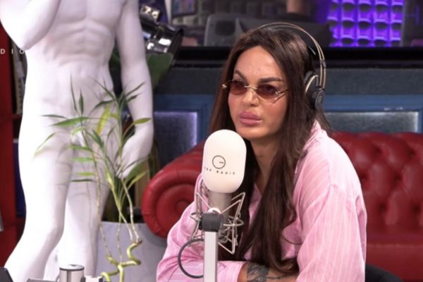 “Nuk dua të kem fëmijë”/ Sh*kon Amber: Une sja jap dot kenaqesine e te paturit nje…