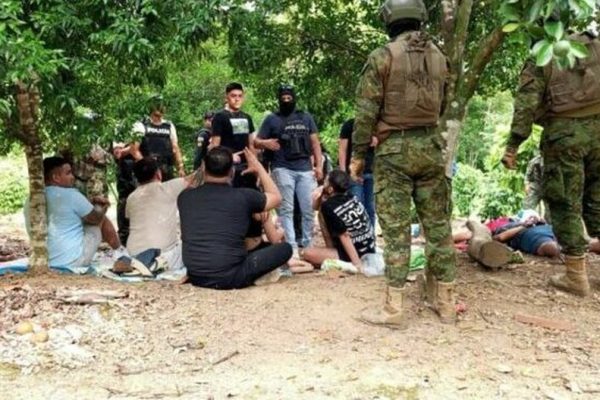E bujshma! Merret p ng “‘Zonja e K*kainës nga Rresheni’ ne Ekuador– si nderhyri ushtria per ta shpetuar