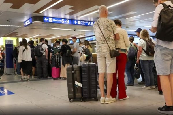 Ndryshimi i madh në fluturime brenda zonës Schengen, mjafton vetëm bileta e avionit