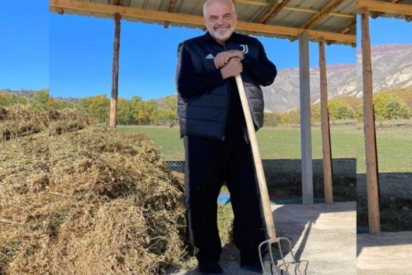 Teoria e K*osit: Lëvizja e errët që po përgatit Rama dhe STUHIA qe po vjen, kush eshte EMRI qe po tr*mb Edi Ramen