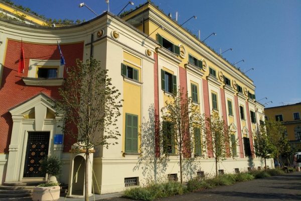 Do iu rregullohet shtëpia falas! Bashkia e Tiranes hap aplikimet, ja kush do perfitojë