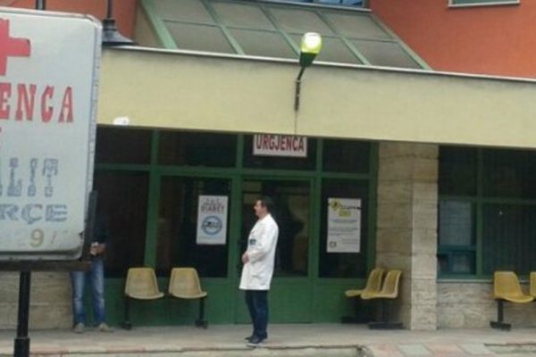 Çifti i ri nga Korça shtrohen në spital pas natës së parë të martesës, arsyeja tr*ndit mjekët