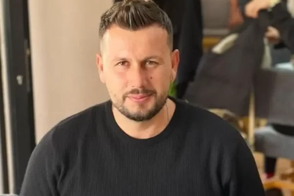 Ja paska këputur kokën/ Mevlani zbulon për herë të parë me vajzën e tij të vogël!
