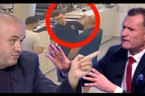 Polici sot ska gjysmen e shpatulles dhe ftyres! Kamarieri ishte problematik!