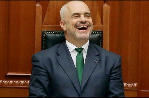 Del Ligji i ri: Tani rr*zikoni t’iu bllokohet hipoteka e shtëpisë nëse nuk paguani …