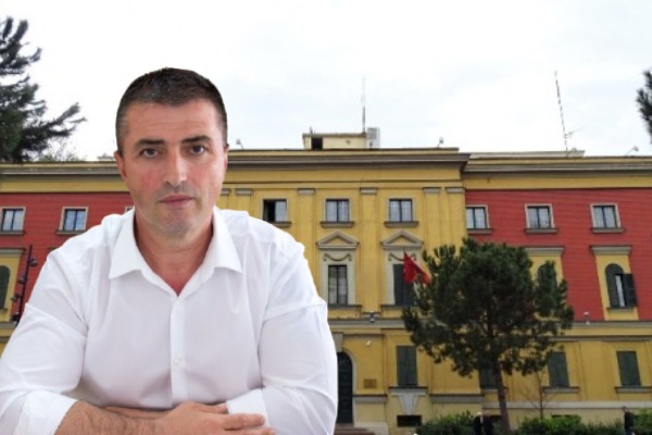 Media e njohur: E bujshme! Tërmet Peçi drejt Ministrise se Financave, kush do jene tjeret
