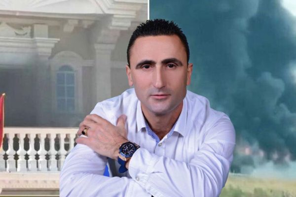 Per pak iu dogj i gjithe restoranti, flet kengetari Zef Beka: Ja kush e nisi flaken (VIdeo)