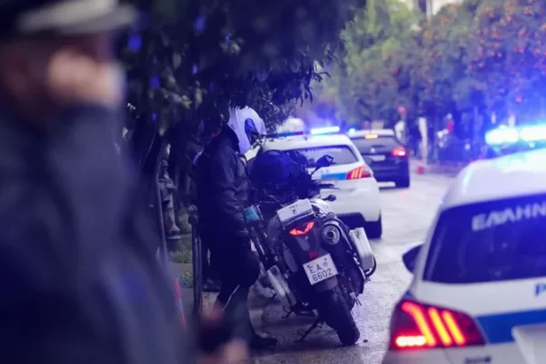 Ngjarje e tm*rrshme në Greqi/ Gruaja 34-vjeçare dhe i porsalinduri gjenden të vd*kur në banesë