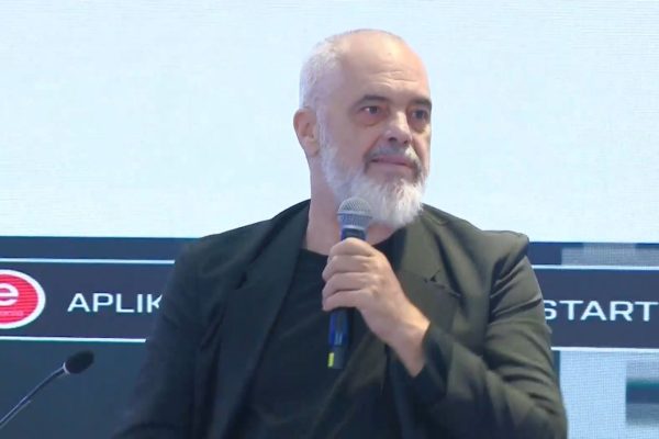 Sishte degjuar me pare! Rama ben propozimin e cm*endur per ju qe doni te martoheni apo divorcoheni