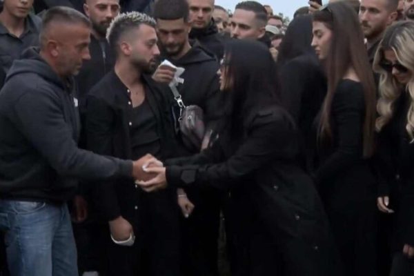Ne Shqiperi ska ndodhur kurre ne Histori! Familja e Gjestit merr vendimin e forte pasi iu vd q djali: Sdo lejojme asnje