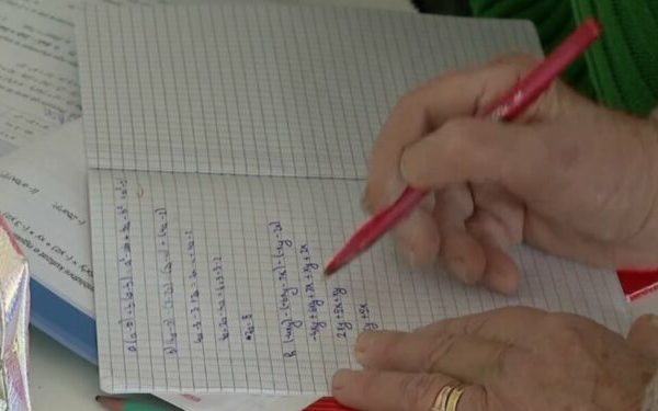 E bujshme! Mësuesit me 1250 euro pagë, qeveria zbulon cdo ndodhe me rrogat e shqiptareve