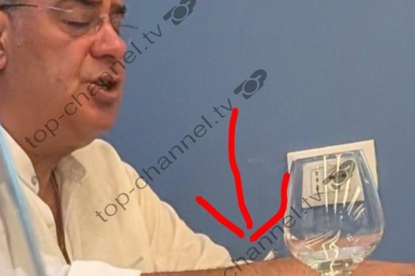 E bujshme! Ministrja e Brendshme kap mat dhe shkarkon urgjentisht Zv Ministrin, ja cfare bëntë në zyrë (Foto)