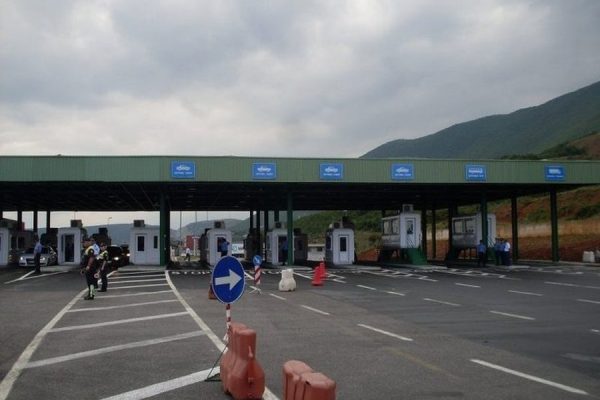 E fundit! Pezullohet marrëveshja e lëvizjes së lirë se shqiptaree ne Kosovë-Shqipëri