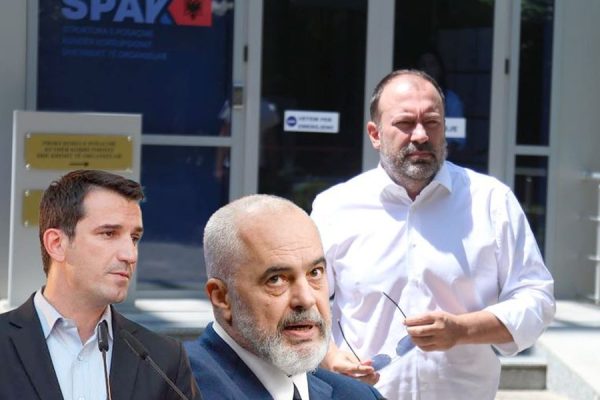 Lufta e fshehte! Si po e nxjerr Erion Veliaj, Edi Ramën nga ‘shinat’?