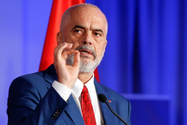 Mesazhi i fshehte! Kë k*rcënoi sot Edi Rama me b*rgje dhe sekuestro politike? Dalin detajet e renda
