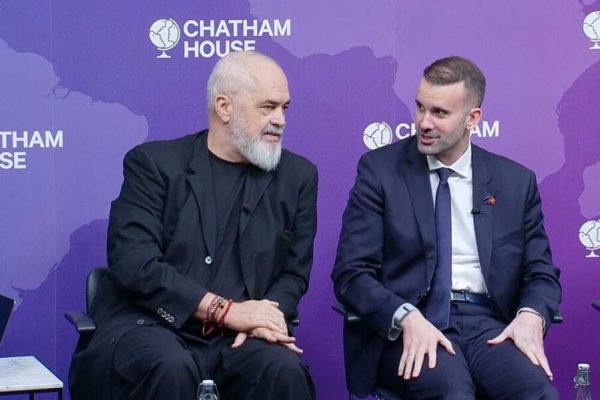 Po vjen fundi politik i Ramës? Injorimi i fuqive Europiane ndaj tij terbojne Kryeministrin! Do largohet ose