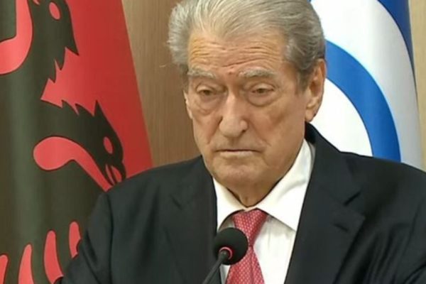Ish-deputeti i PS plas “B MBËN” në studio, zbulon të infiltruarin e familjes Berisha…