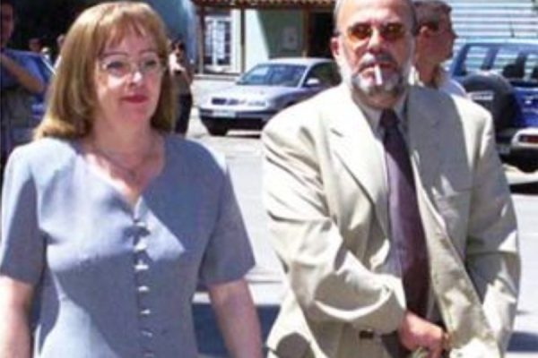 Fatos Nano u nda nga jeta! Ja si Rexhina i qëndroi pranë deri sa mbylli syte! Ndonese ai e la, ja cfare beri ajo per te